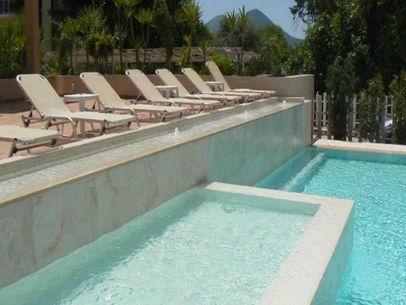 Happyland Hotel Apartments Нидри Экстерьер фото